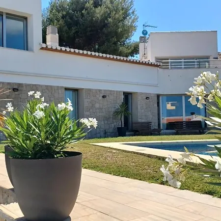 Moderne U. Grosszuegige Villa, Panoramablick Und Privatpool, Ideal Fuer 2 Familien *