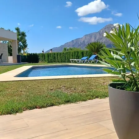 Moderne U. Grosszuegige Villa, Panoramablick Und Privatpool, Ideal Fuer 2 Familien *